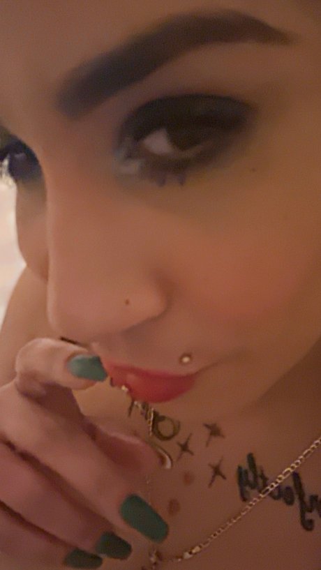 Foto desnuda filtrada de OnlyFans de Sexylexy