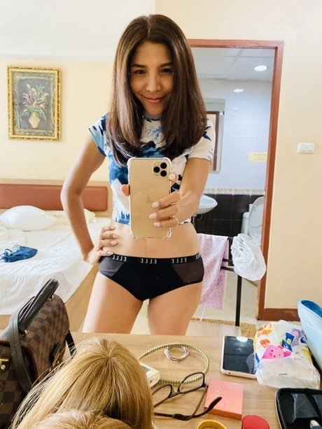 Foto desnuda filtrada de OnlyFans de Olive