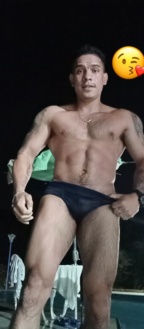 Foto desnuda filtrada de OnlyFans de Martinhalt