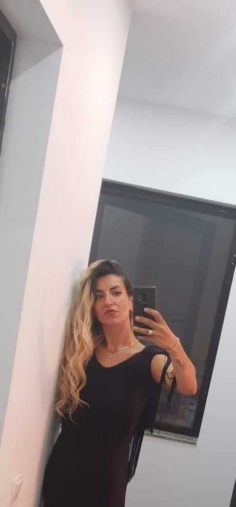 Foto desnuda filtrada de OnlyFans de Lucy Aly