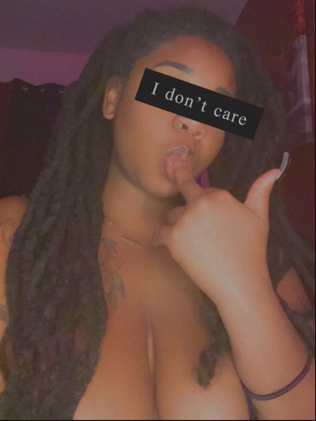 Foto desnuda filtrada de OnlyFans de Syn The Rebel