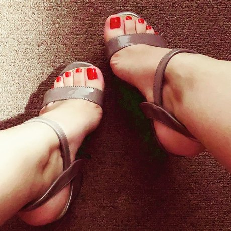 Foto desnuda filtrada de OnlyFans de Emma Charlotte Feet