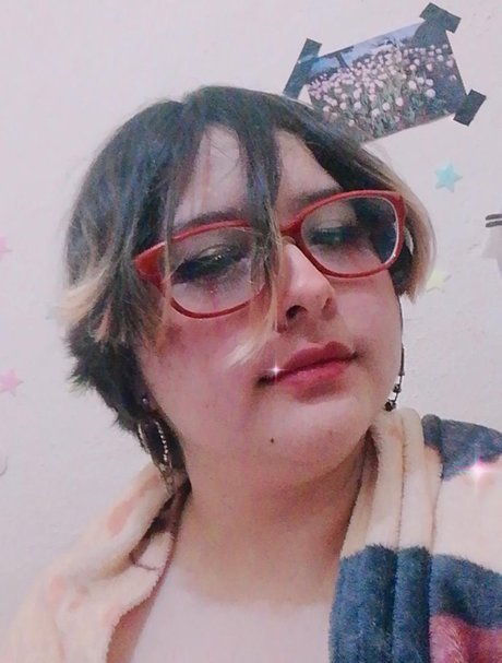 Foto desnuda filtrada de OnlyFans de Softie
