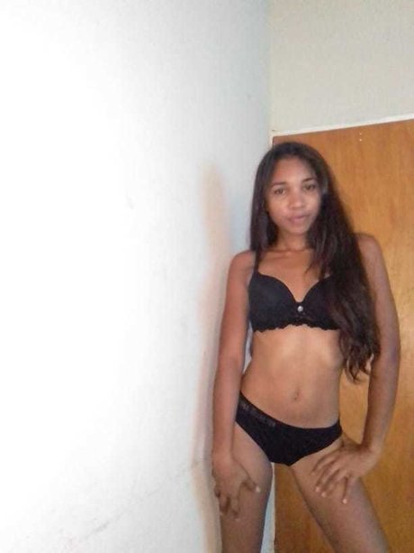 Foto desnuda filtrada de OnlyFans de Santa Pecadora 23