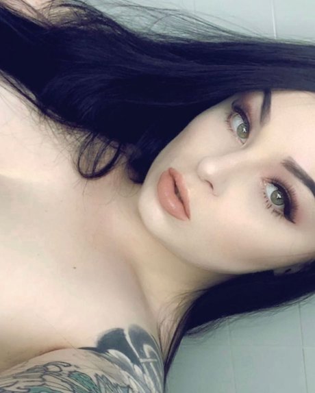 Foto desnuda filtrada de OnlyFans de Champagne Mami