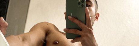 Foto desnuda filtrada de OnlyFans de Carter Dan
