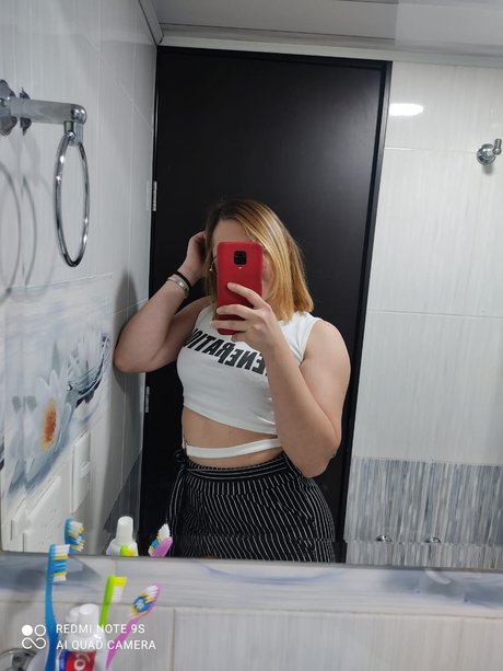 Foto desnuda filtrada de OnlyFans de Stefani Loreto
