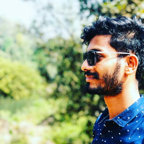 Foto desnuda filtrada de OnlyFans de Rajendra Reddy