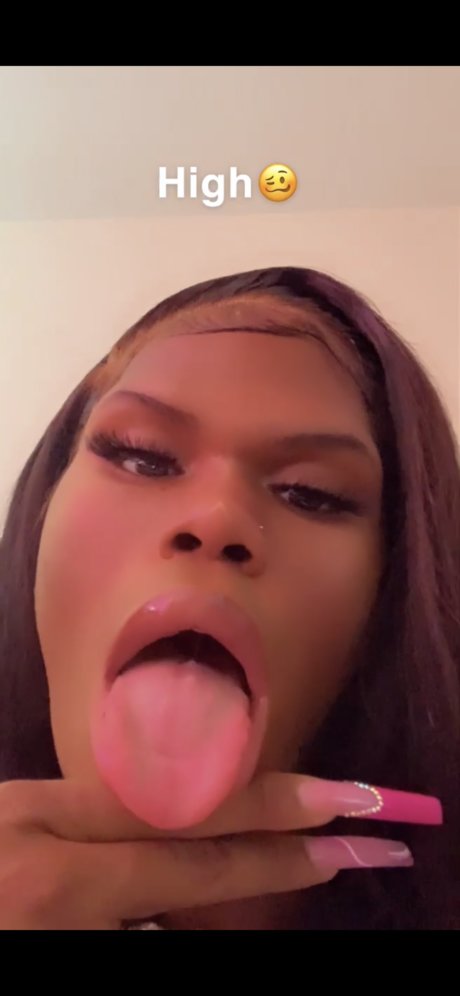 Foto desnuda filtrada de OnlyFans de Tiana Marie