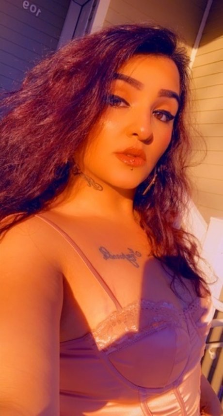 Jasmine Holmes