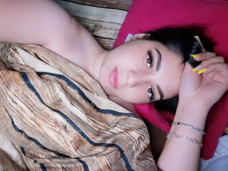 Foto desnuda filtrada de OnlyFans de Deniisa