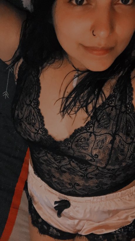 Foto desnuda filtrada de OnlyFans de Cami
