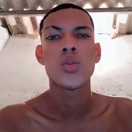 Foto desnuda filtrada de OnlyFans de Darwin Daniel
