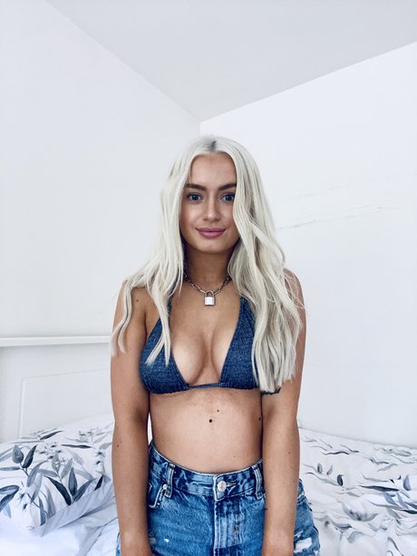 Foto desnuda filtrada de OnlyFans de Hannah S