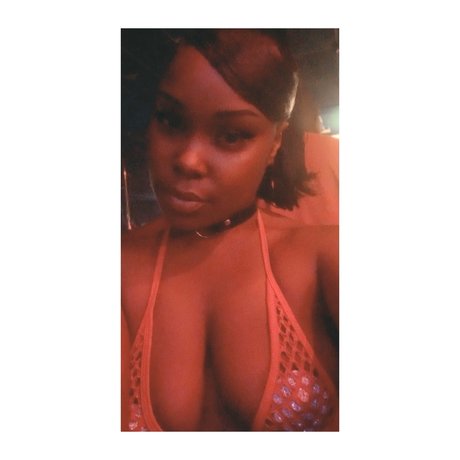Foto desnuda filtrada de OnlyFans de Crmas