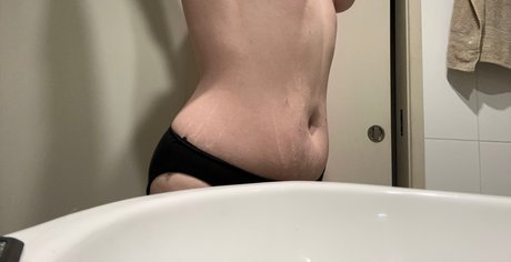 Foto desnuda filtrada de OnlyFans de Nikolina