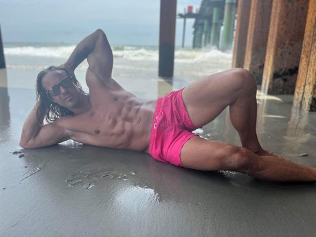 Foto desnuda filtrada de OnlyFans de Silas Ampamp Erin