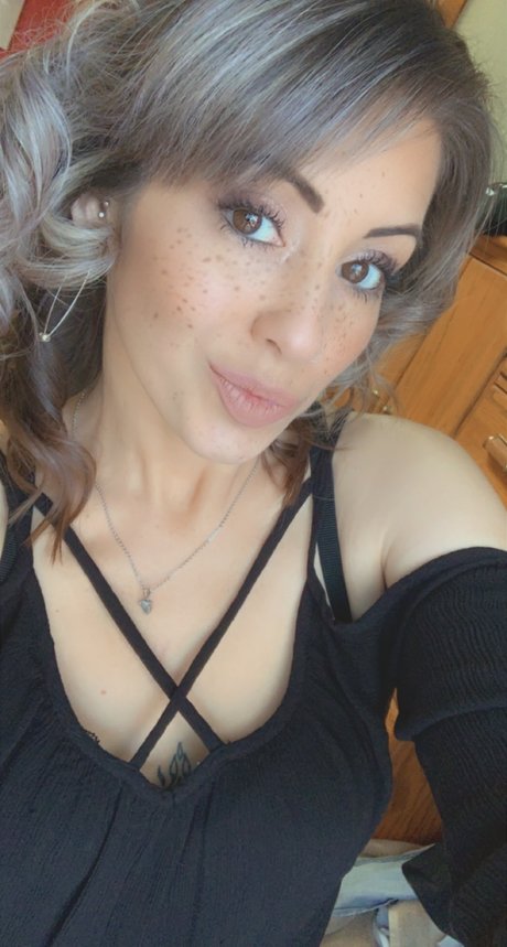 Foto desnuda filtrada de OnlyFans de Trish