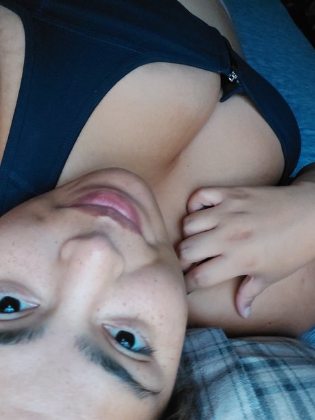 Foto desnuda filtrada de OnlyFans de Ari
