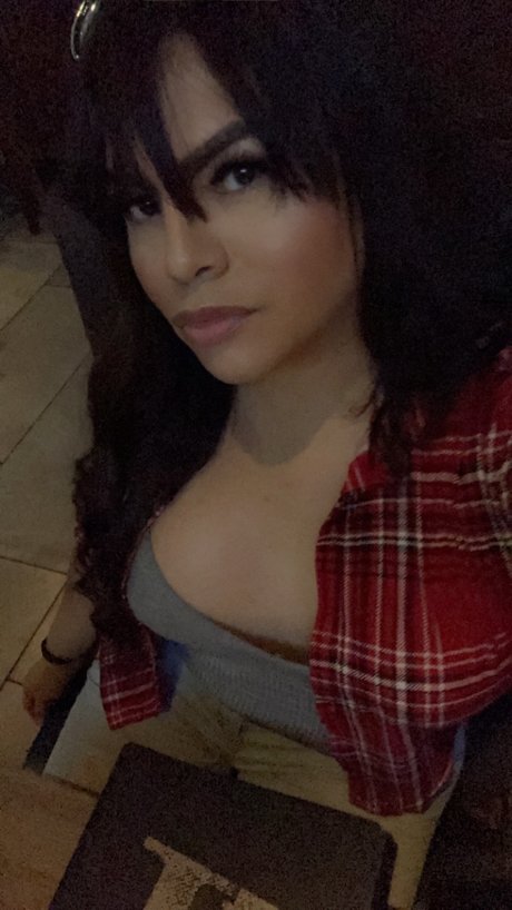 Foto desnuda filtrada de OnlyFans de Khloe Transexual