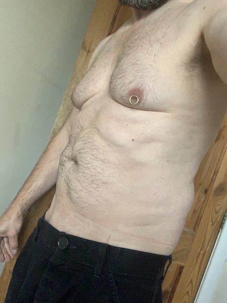 Foto desnuda filtrada de OnlyFans de Charlie