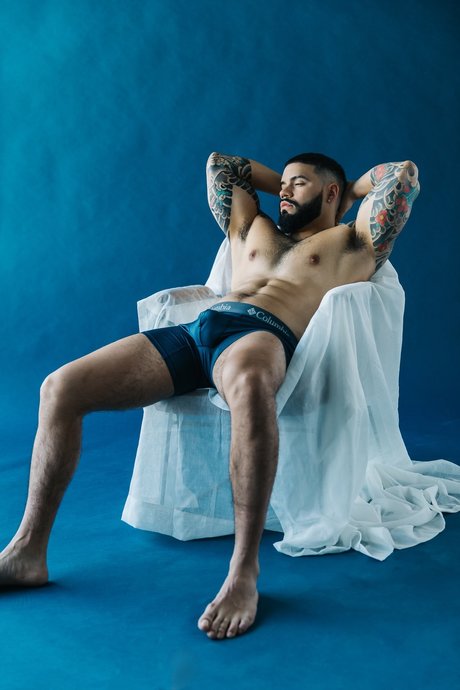 Foto desnuda filtrada de OnlyFans de Novelapapi