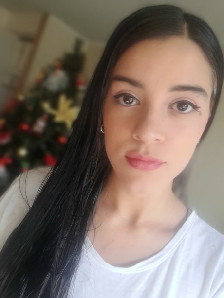 Foto desnuda filtrada de OnlyFans de Daniela Marin