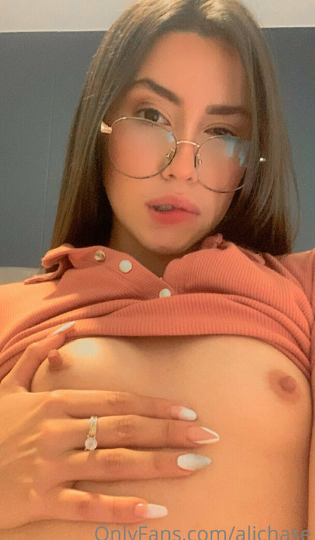 Foto desnuda filtrada de OnlyFans de Alichase