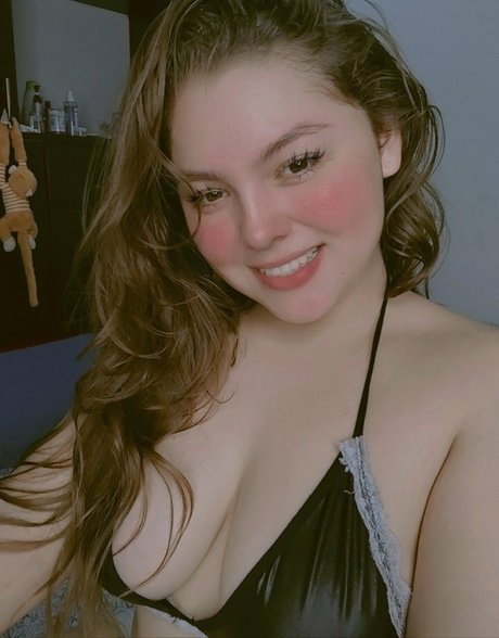 Mia Lee Miaale
