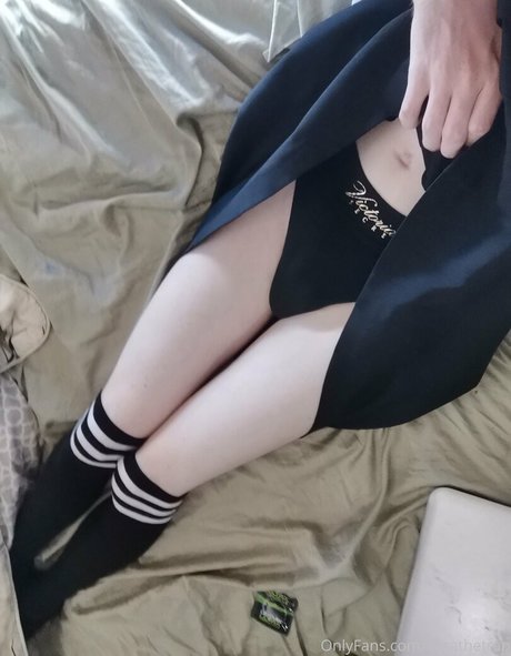 Foto desnuda filtrada de OnlyFans de Alisathetrap