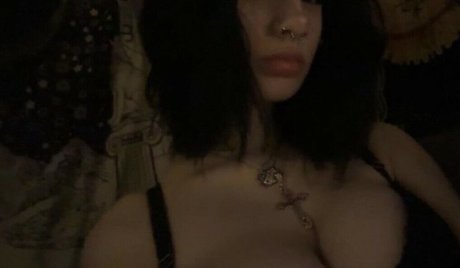 Foto desnuda filtrada de OnlyFans de Milkichan