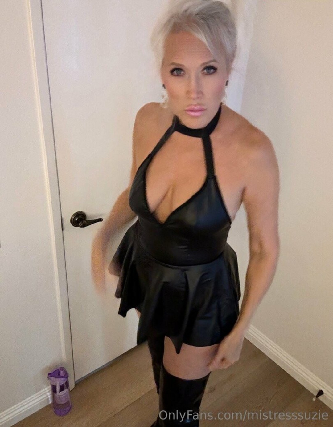 Foto desnuda filtrada de OnlyFans de Mistresssuzie #59 Foto desnuda filtrada de OnlyFans de Mistresssuzie #59