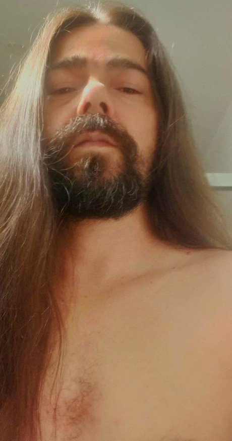 Foto desnuda filtrada de OnlyFans de Devil Rocker
