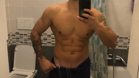 Foto desnuda filtrada de OnlyFans de Andy