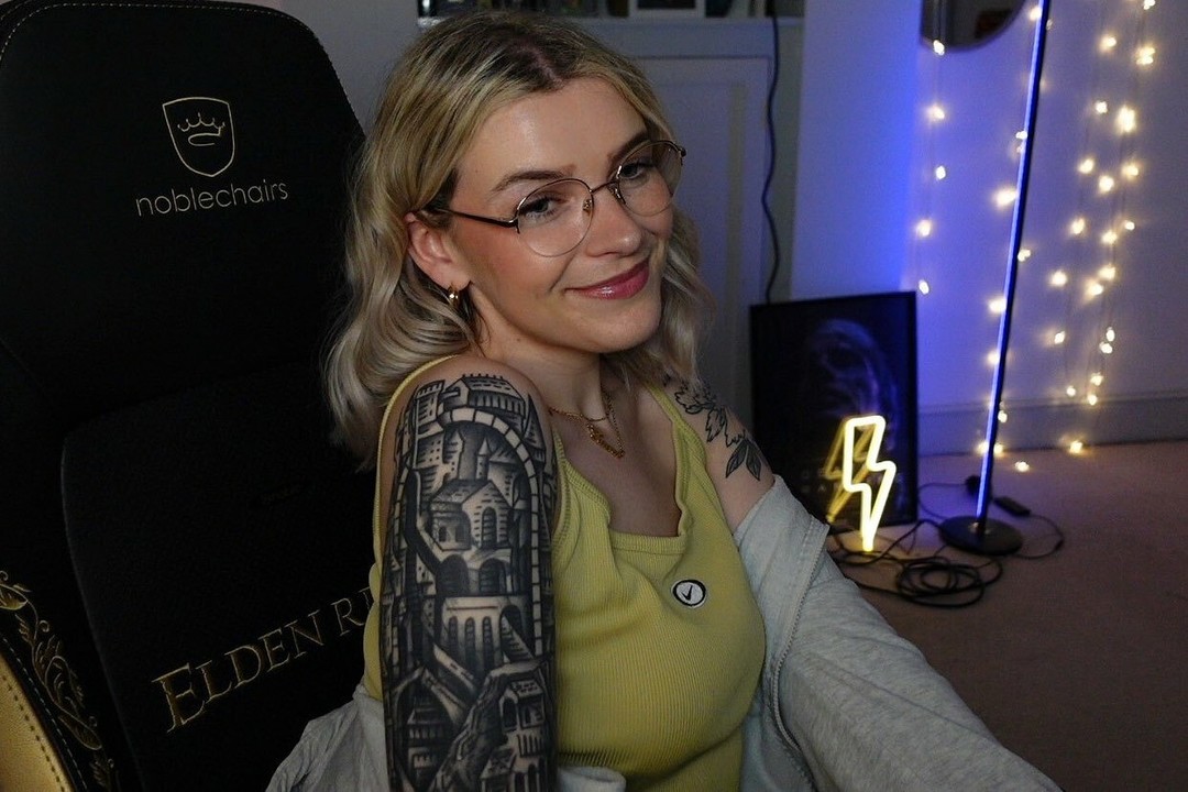 Foto desnuda filtrada de OnlyFans de Emmalition #25 Foto desnuda filtrada de OnlyFans de Emmalition #25