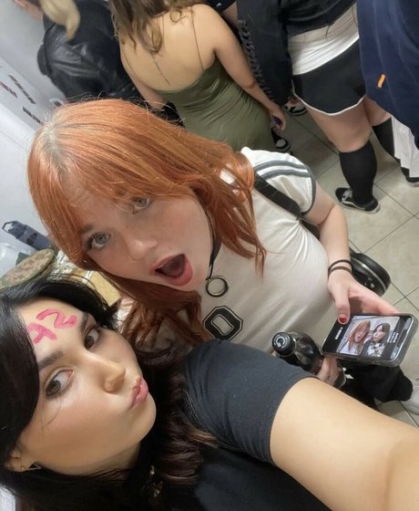 Foto desnuda filtrada de OnlyFans de Beaux Asmr