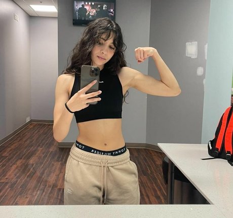 Foto desnuda filtrada de OnlyFans de Overtaaa