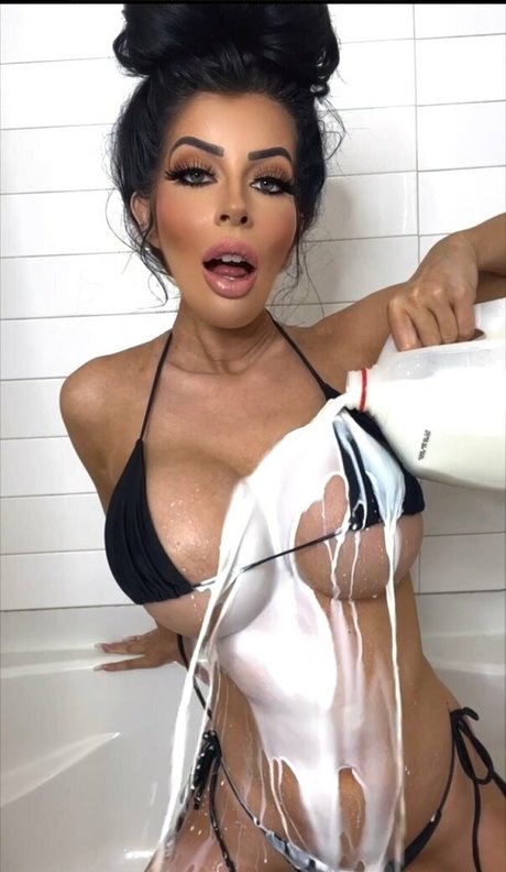 Alexandra Bunny