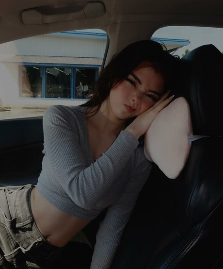 Carly Mai
