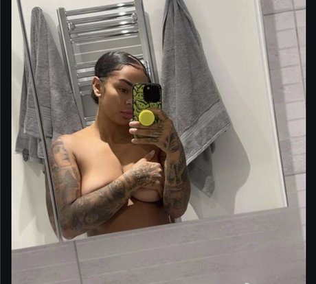 Foto desnuda filtrada de OnlyFans de Paigey Cakey