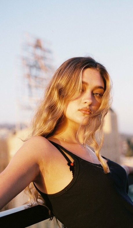 Foto desnuda filtrada de OnlyFans de Lizzy Greene