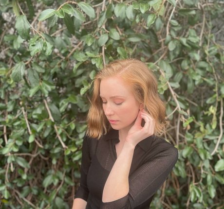 Hannah Einbinder