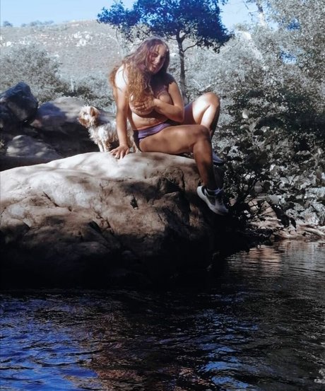 Foto desnuda filtrada de OnlyFans de Elviabombon