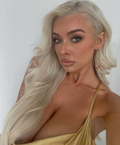 Foto desnuda filtrada de OnlyFans de Lucy Cartlidge