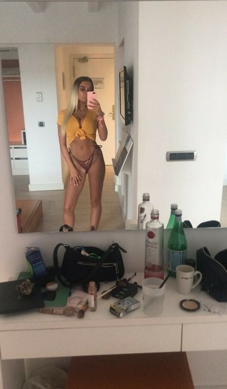 Foto desnuda filtrada de OnlyFans de Lucy Cartlidge
