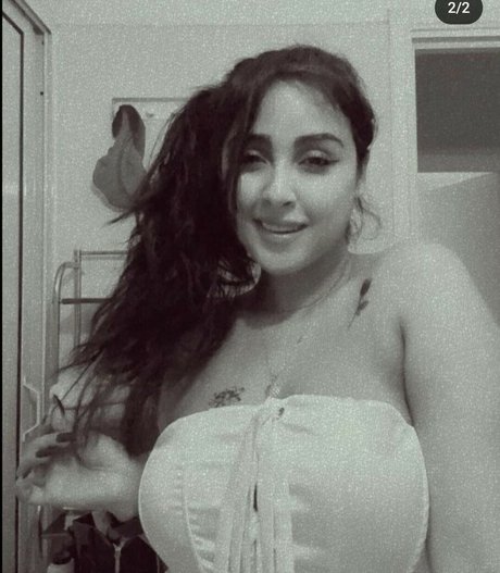 Foto desnuda filtrada de OnlyFans de Mimita03 Meryam