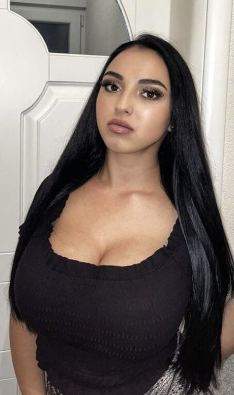 Foto desnuda filtrada de OnlyFans de Ivana Milojevic