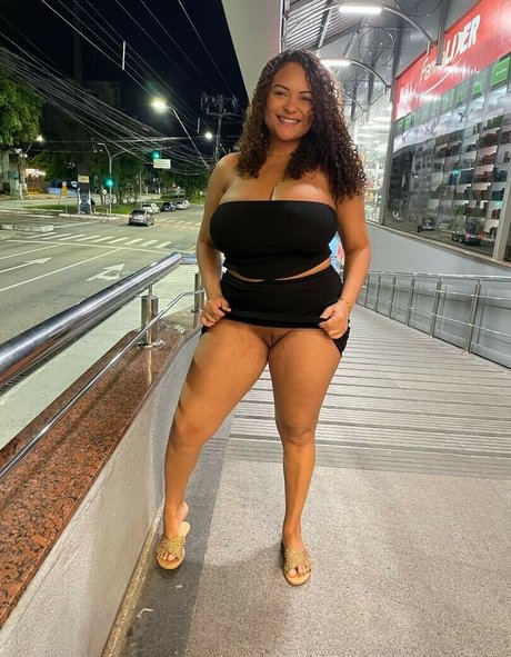 Foto desnuda filtrada de OnlyFans de Manuzinha Black