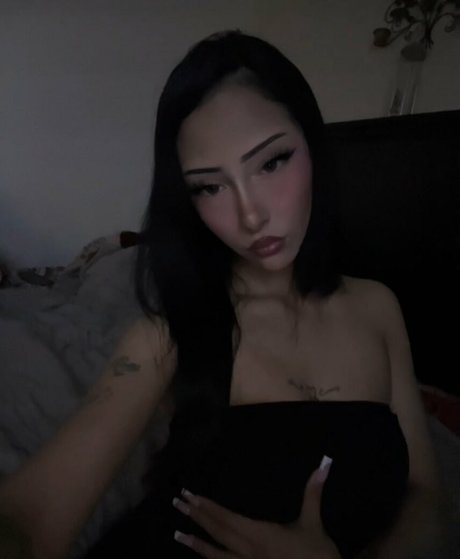 Foto desnuda filtrada de OnlyFans de Nephilimburial