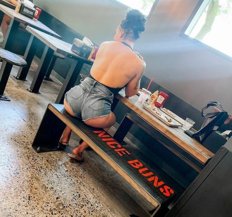 Foto desnuda filtrada de OnlyFans de Missypaigexx